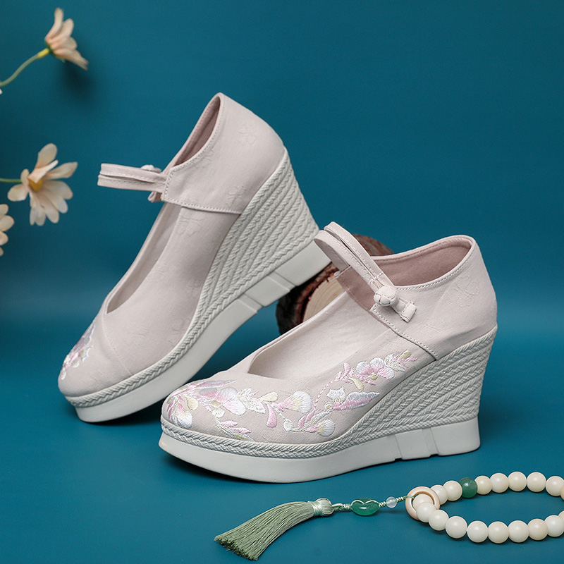 汉服鞋女增高古风鞋子舒适坡跟单鞋民族风复古绣花鞋高跟老北京布 - 图2