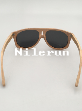 时尚风黑色偏光大框太阳镜