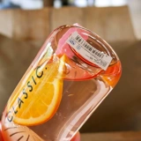 Специальные девушки с прямой питьевой водой с небольшими пальто с фильтрами ученики мужской пластик с высоким значением