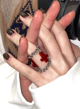 原创红色玛瑙十字架时尚个性钛钢情侣戒指女小众设计新款