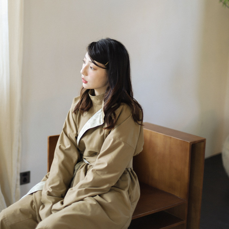 双面浪漫 | 纯汉服唐制襕袍风衣中长款圆领袍卡其色外套撞色通勤,淘宝优惠券,粉丝福利购,淘宝优惠卷