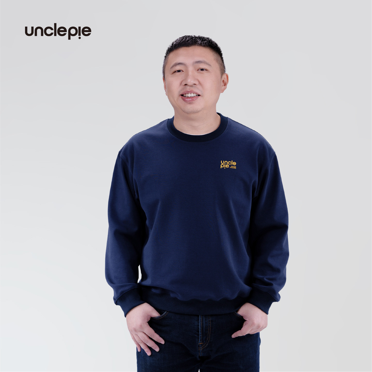 食贫道UnclePie新年圆领卫衣原创轻暖百搭红色蓝白秋冬潮情侣休闲