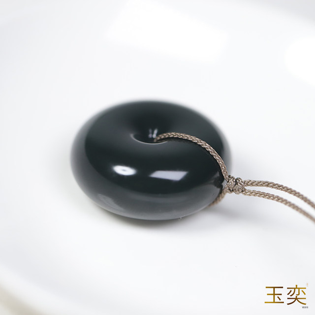 Elaeagnus angustifolia green Sugong jade pendant special pendant seed material