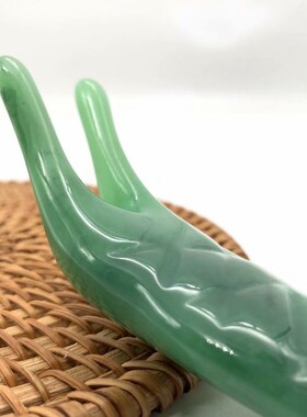 美鼻按摩器挺鼻神器变挺刮鼻梁夹子矫正鼻子鼻塞瘦鼻全身眼面刮痧