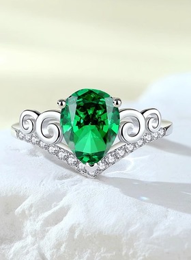 S925纯银高碳钻冰花锆石皇冠戒指女生轻奢水滴形仿真钻戒婚戒礼物