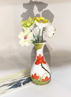 陶瓷手工手绘小花瓶桌面装饰品
