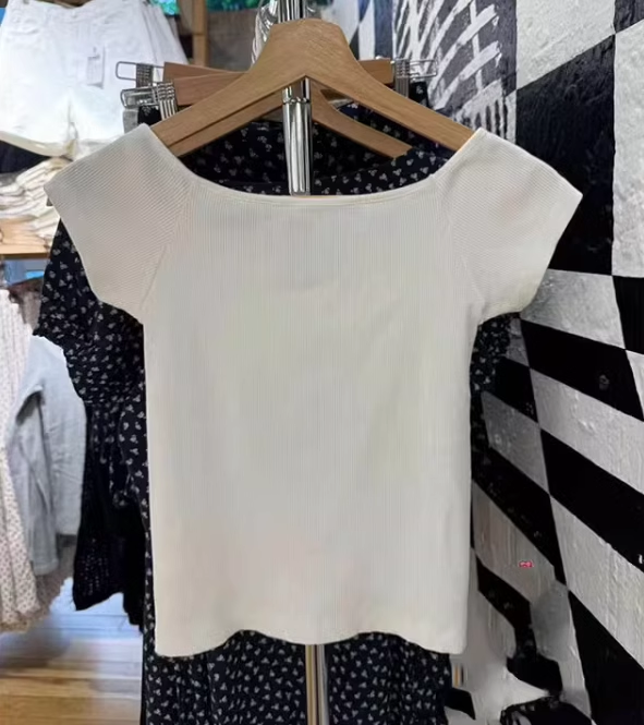 Brandy BM新款V领褶皱螺纹棉短袖T恤女bm辣妹纯色百搭显瘦上衣潮,淘宝优惠券,粉丝福利购,淘宝优惠卷