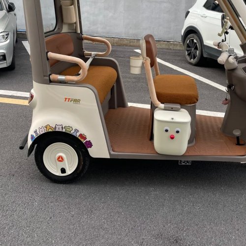 适用于雅迪冠能CL9S-D/CL12/CL13/CL8三轮车立体宝宝巴士装饰贴纸 - 图2