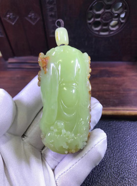 和田玉析木河磨玉洒金皮黄白河磨玉财神爷手把件132克厂家直销