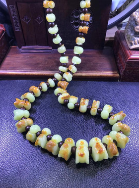 黄白老玉河磨玉籽料龍行天下玉猪龙项链手持464克东北岫岩玉正品