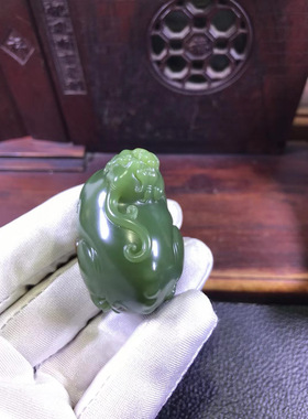 和田玉椴树林河磨玉析木河磨玉貔貅手把件重67克玉净如水没有结构