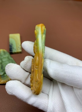 和田玉析木椴树林河磨玉观音手把件58克精品原生态一手货源可定制