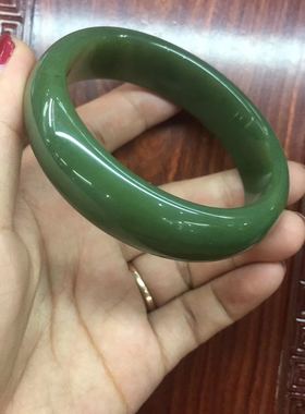 手镯绿色复古大口径岫岩玉