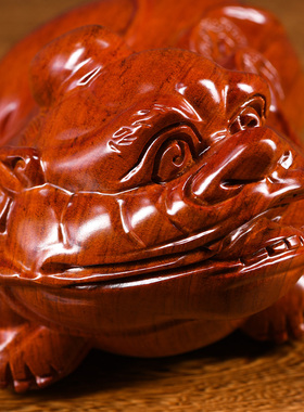 花梨木雕刻貔貅摆件客厅