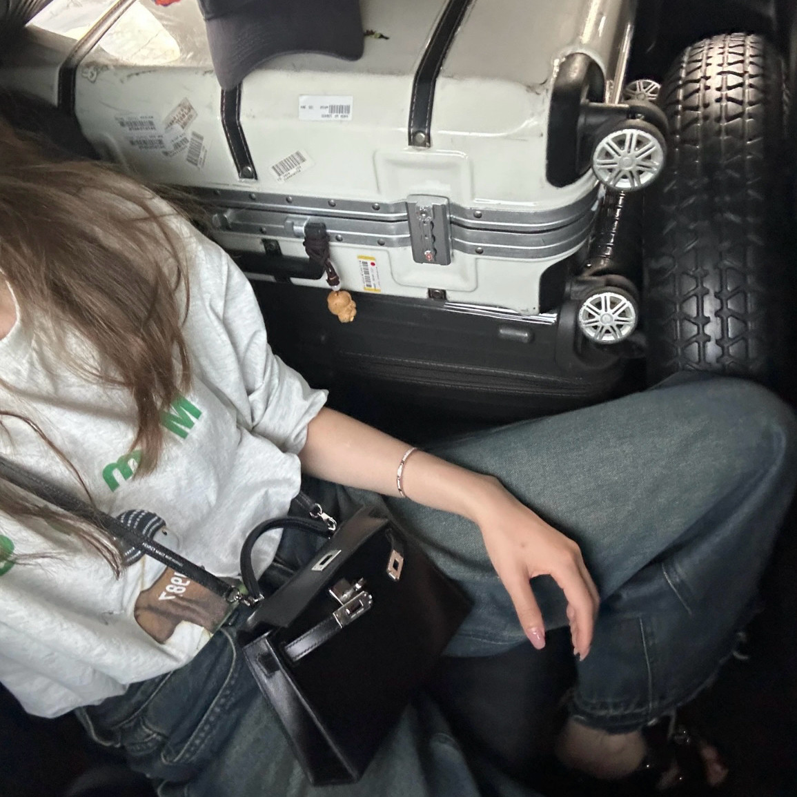 MBH-二代19寸凯莉包高级精致迷你斜挎手提包(配肩带)Q765,淘宝优惠券,粉丝福利购,淘宝优惠卷