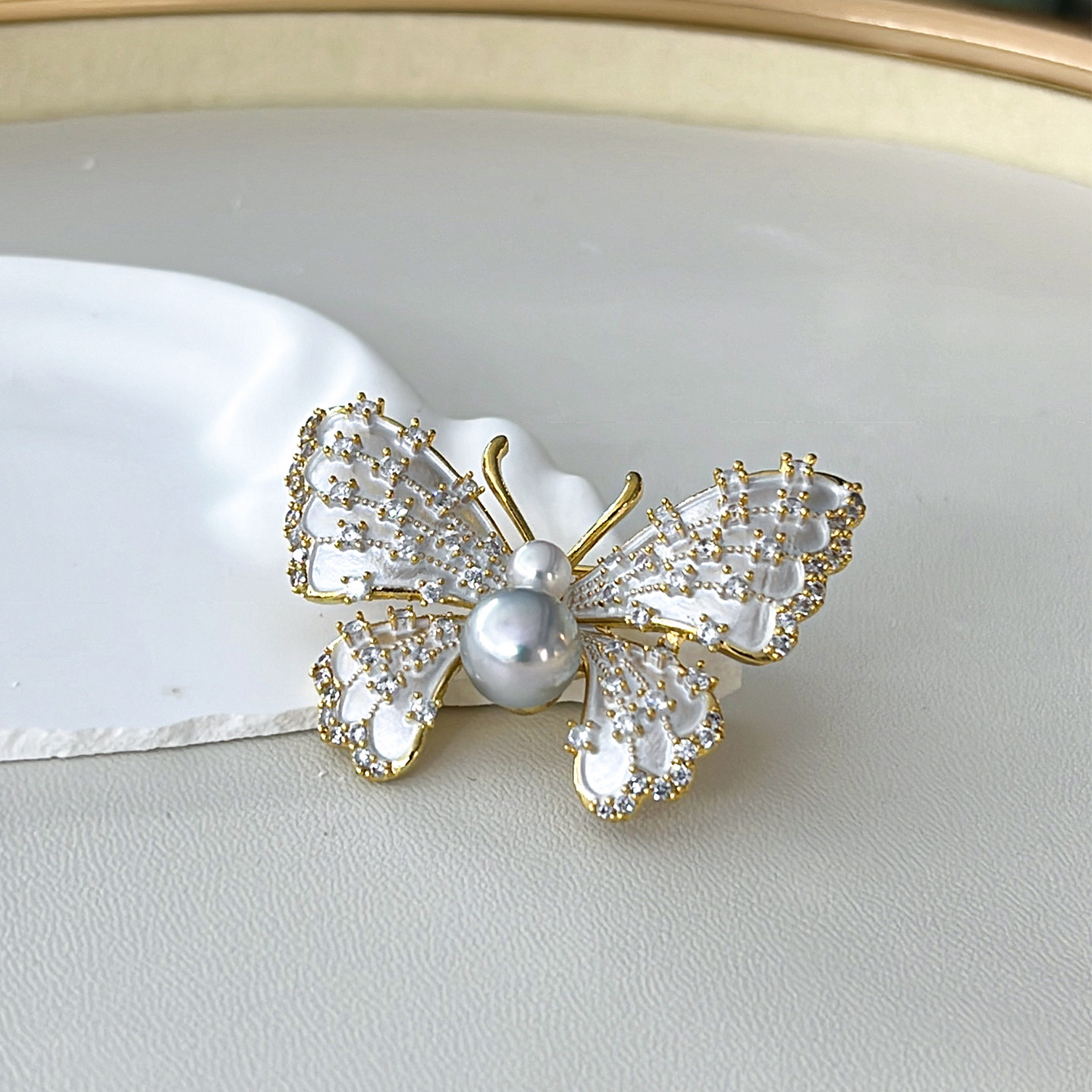 日本akoya海水真多麻珍珠蝴蝶胸针女款胸花别针高级感轻奢送妈妈,淘宝优惠券,粉丝福利购,淘宝优惠卷