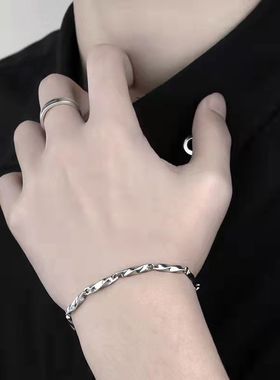 莫比乌斯钛钢手链男款简约男潮轻奢小众设计高级感中国风男士手饰