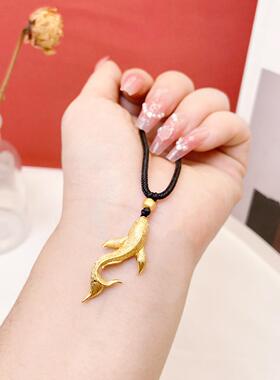 越南沙金小鲸鱼黑绳镀金吊坠