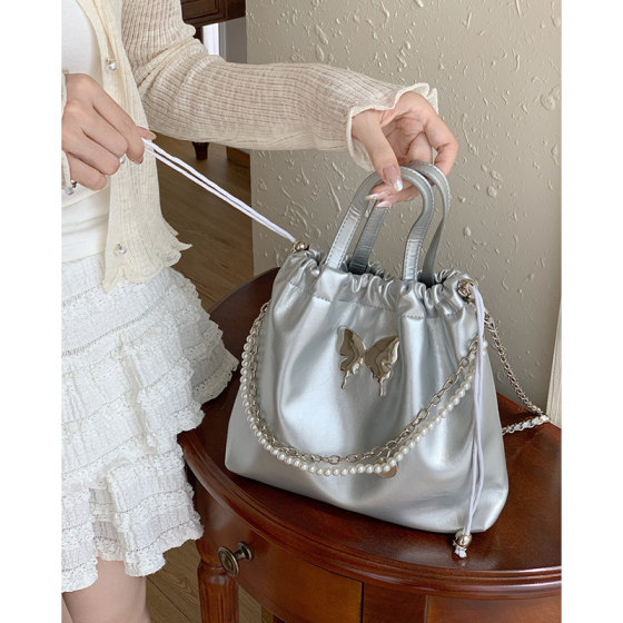 Silver Butterfly Backpack Women's 2024 New Trendy Fashion Korean Pearl Chain Backpack Versatile Handbag
