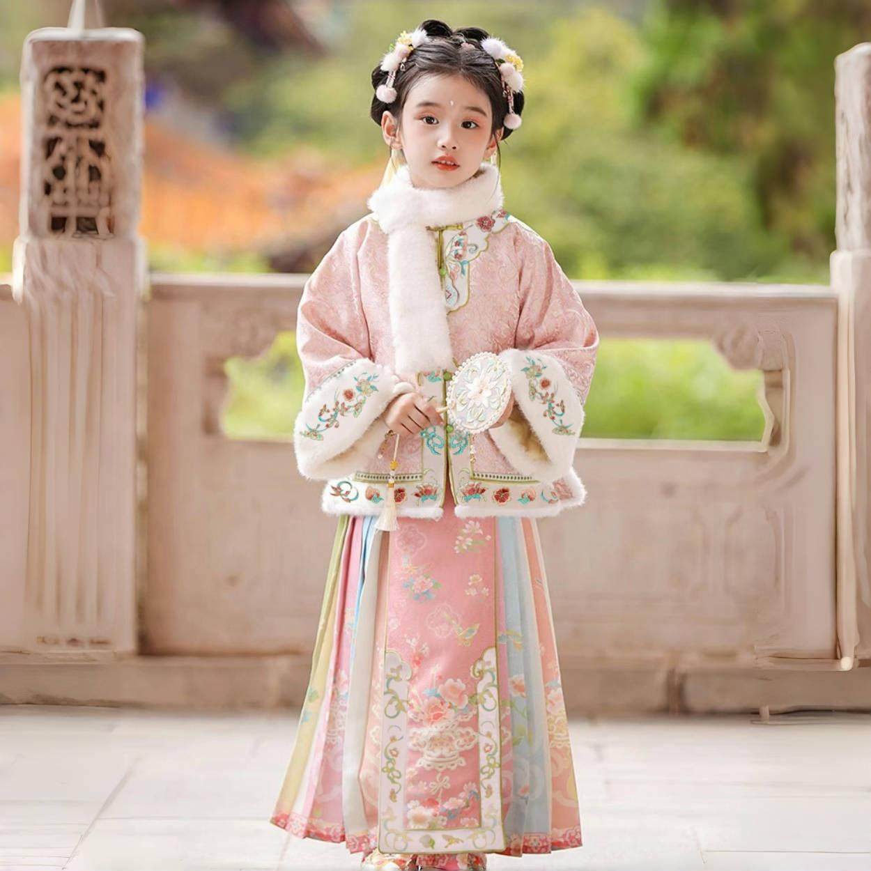 汉服女童拜年服冬新款儿童明制马面裙套装中国风唐装小女孩过年服,淘宝优惠券,粉丝福利购,淘宝优惠卷