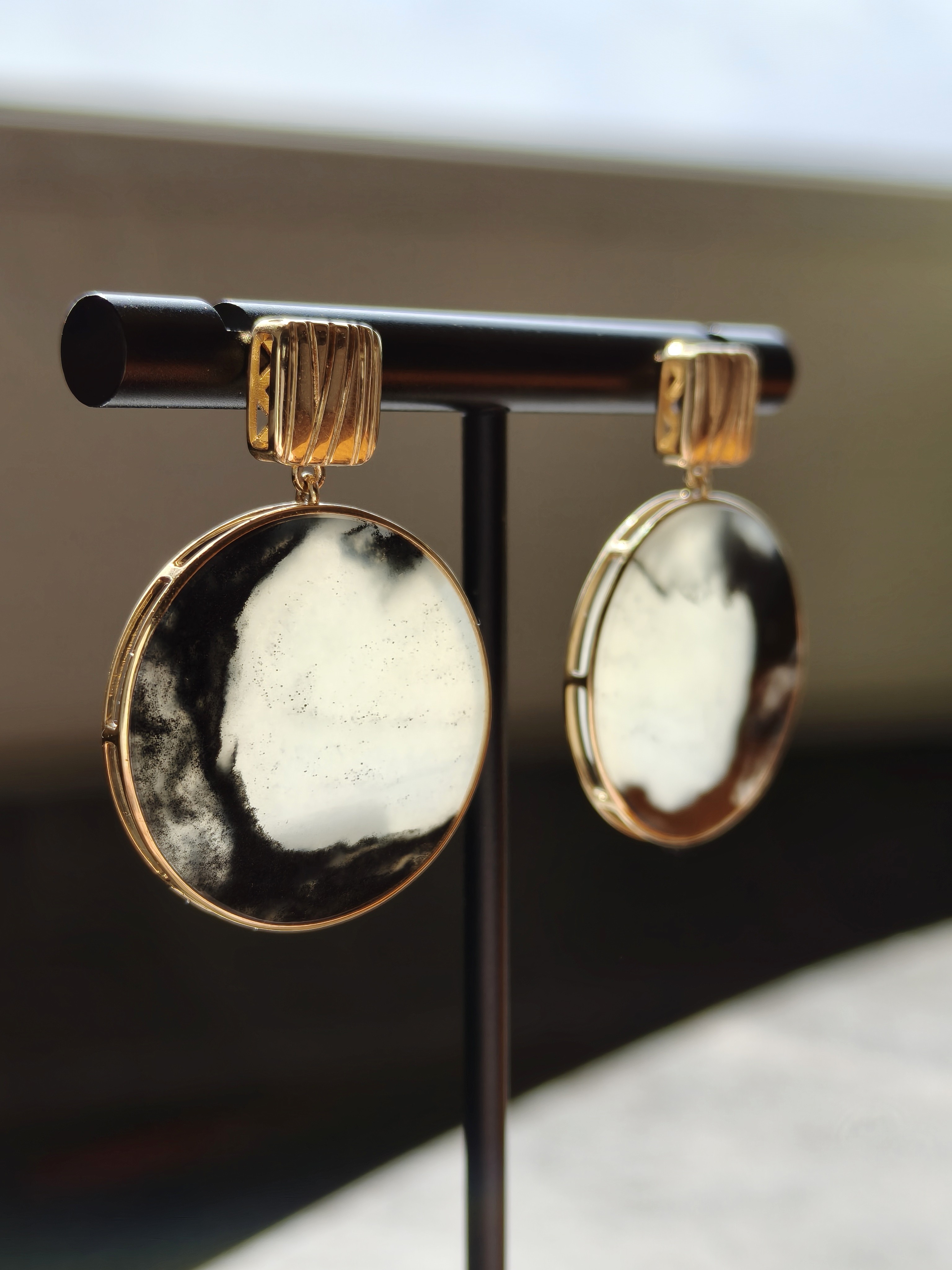 水墨琼影原创 | 和田玉青花籽料18K金耳环，方圆之间的东方雅韵,淘宝优惠券,粉丝福利购,淘宝优惠卷