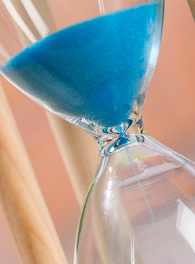 原木打造沙漏时间管理计时器