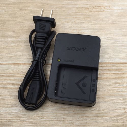 索尼DSC-T5 T9 T10 T1 T11 T3 T33相机NP-FT1电池+充电器+读卡器 - 图1