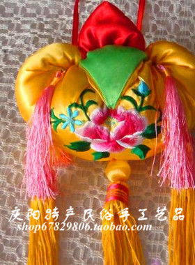 特价包邮庆阳香包双面刺绣荷包1尺布做手工艺品挂件挂饰品i.