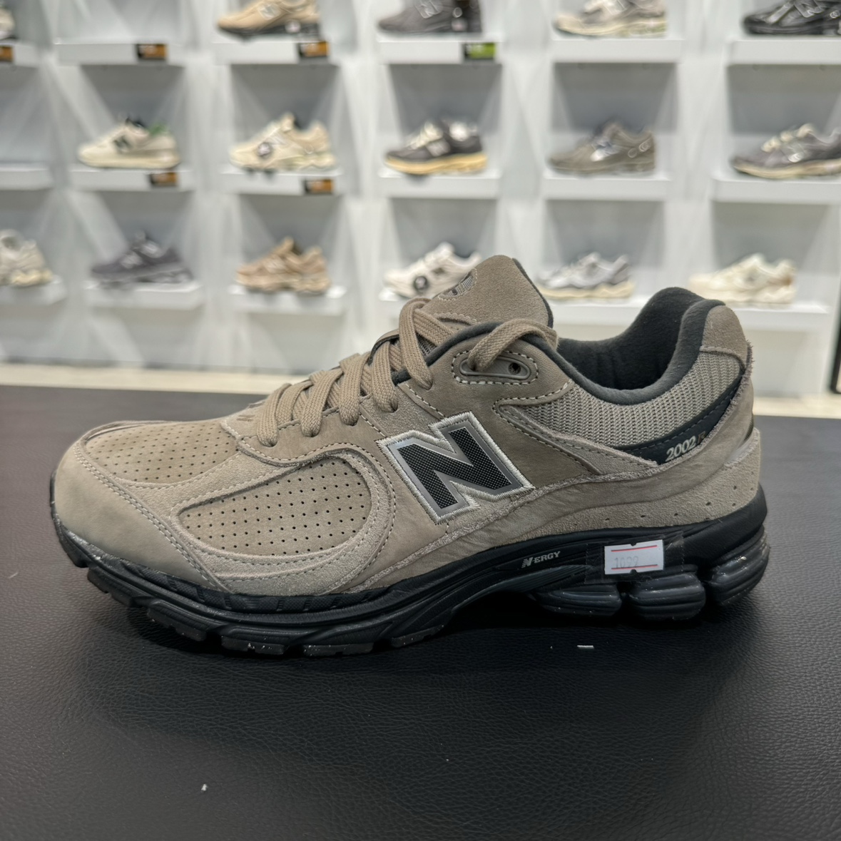 NEW BALANCE NB23冬季男女休闲复古运动鞋慢跑老爹鞋M2002REH REG - 图2