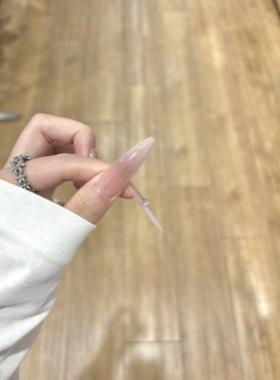 冰透裸粉渐变玫瑰切东洲钻星锆爆闪纯欲显白高级碎钻手工穿戴美甲