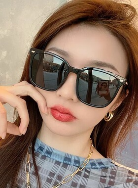 新款偏光太阳镜女网红潮街拍驾驶墨镜男时尚百搭防紫外线太阳眼镜