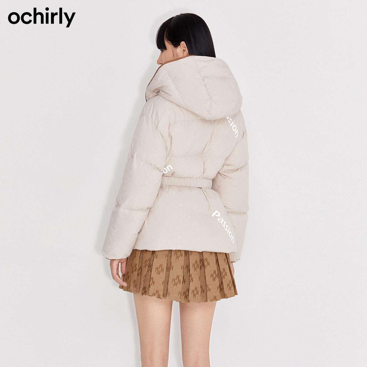 直降欧时力2021新款连帽印花腰带女 ochirly羽绒服