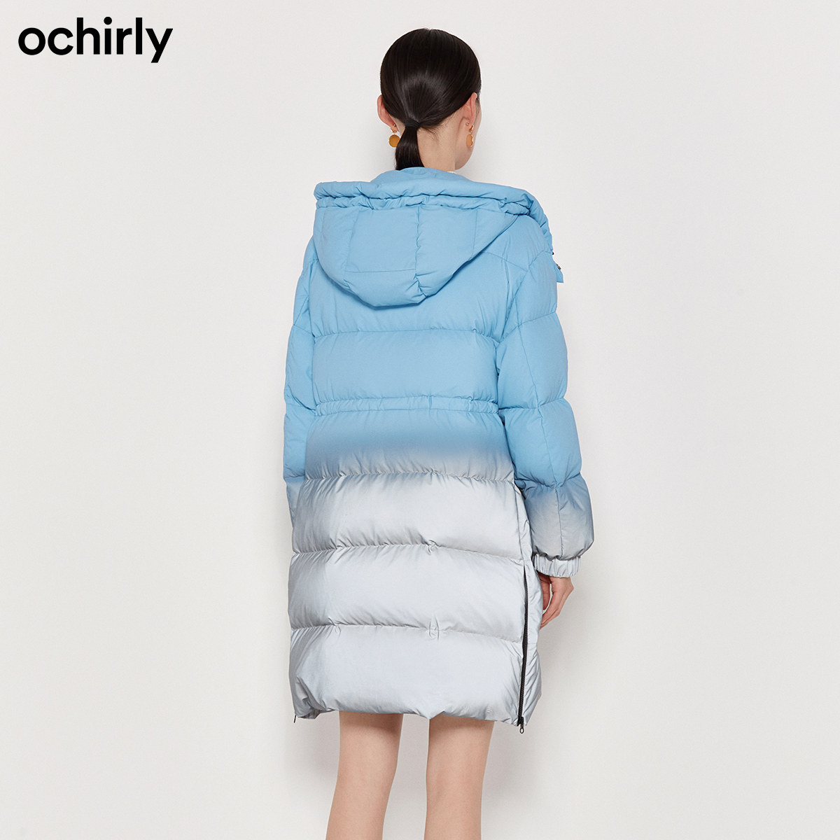 2件9折欧时力2021新款渐变女羽绒服 ochirly羽绒服