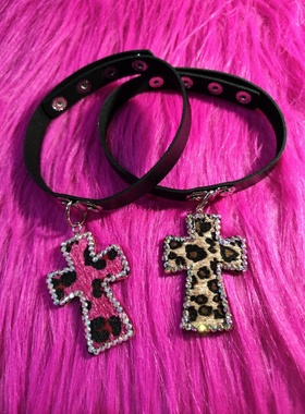 原创自制手作个性小众辣妹饰品真皮豹纹镶钻十字架项链项圈Choker