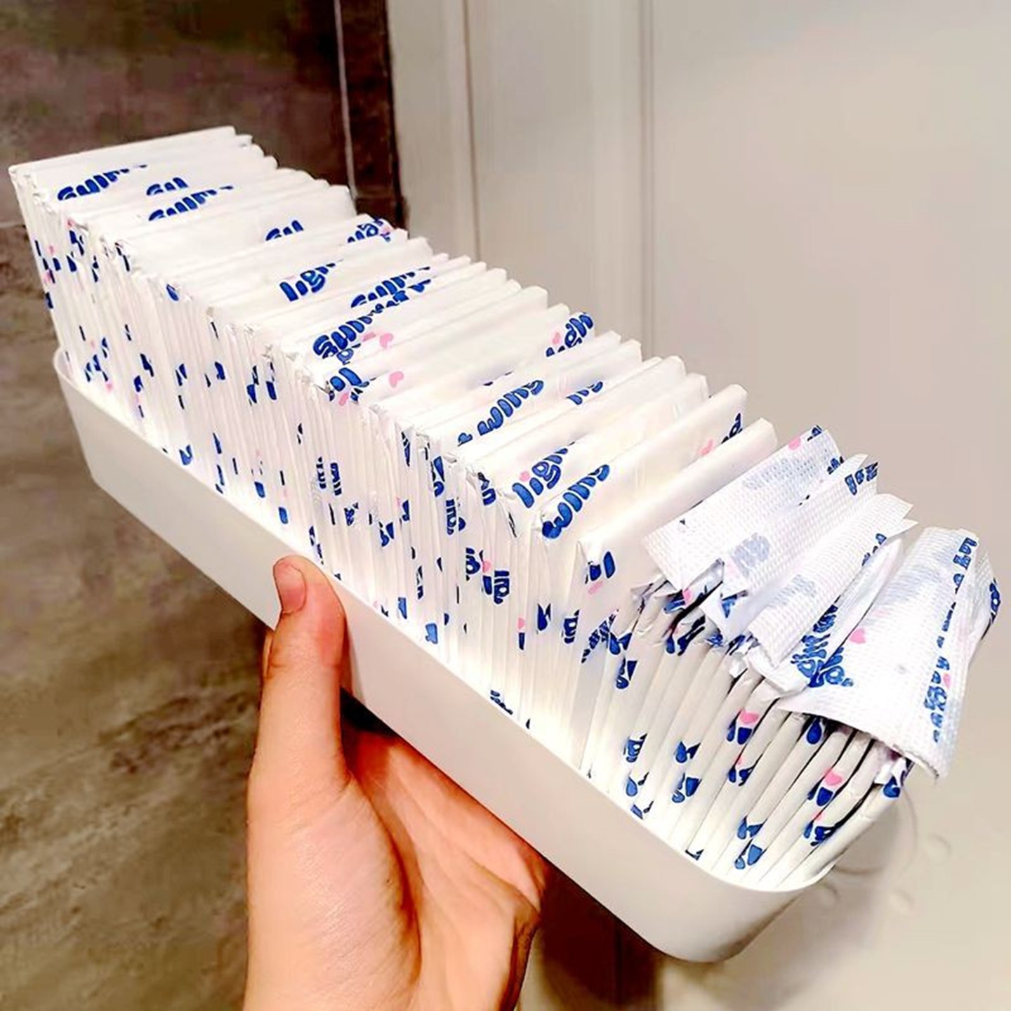 Lightwing轻翼卫生巾女经期拉拉裤棉柔轻薄护垫日用夜用姨妈巾,淘宝优惠券,粉丝福利购,淘宝优惠卷