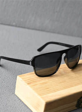 男士方形偏光太阳镜时尚超轻墨绿墨镜遮阳开车眼镜防紫外线茶色片