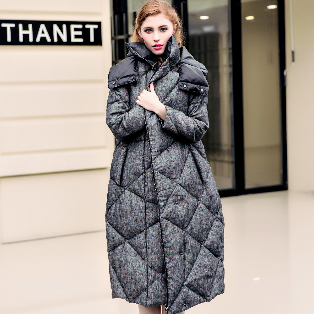 2017冬季新款加厚加长羽绒服女长款连帽纯色