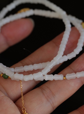 精品一枚天然老花蜡公主扣搭配天然和田玉竹节项链磨砂质感碧玉