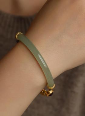 烟紫色多宝手链搭配纯银鎏金