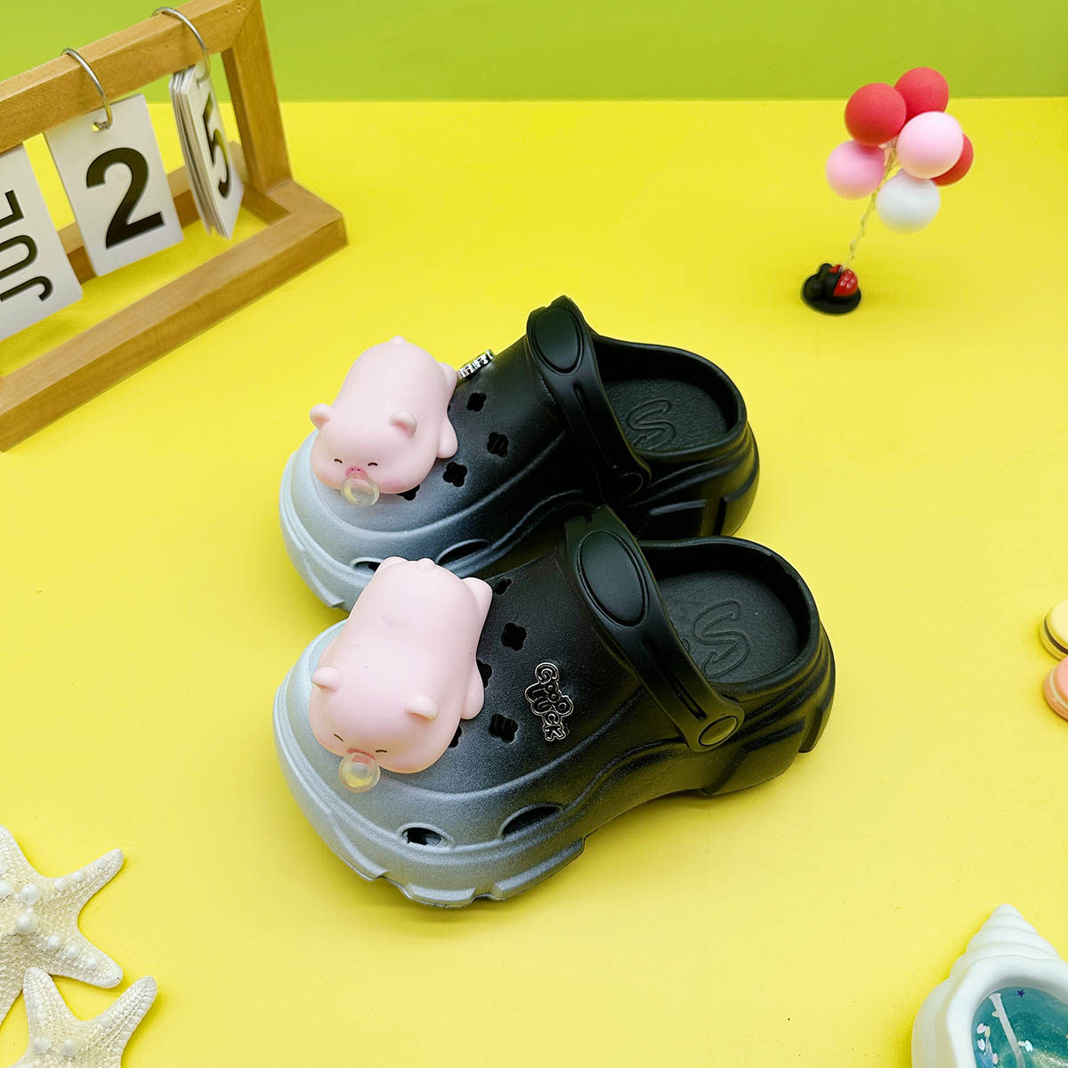 新款男女童亲子拖鞋卡通泡泡小猪EVA洞洞鞋软底防滑包头凉鞋,淘宝优惠券,粉丝福利购,淘宝优惠卷