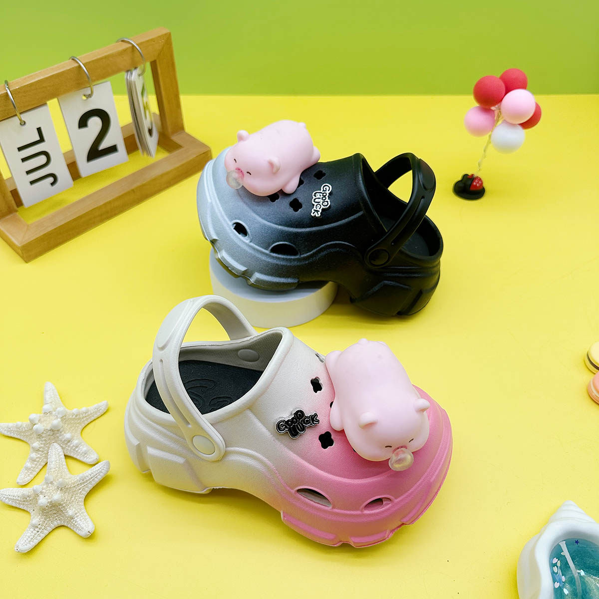 新款男女童亲子拖鞋卡通泡泡小猪EVA洞洞鞋软底防滑包头凉鞋,淘宝优惠券,粉丝福利购,淘宝优惠卷