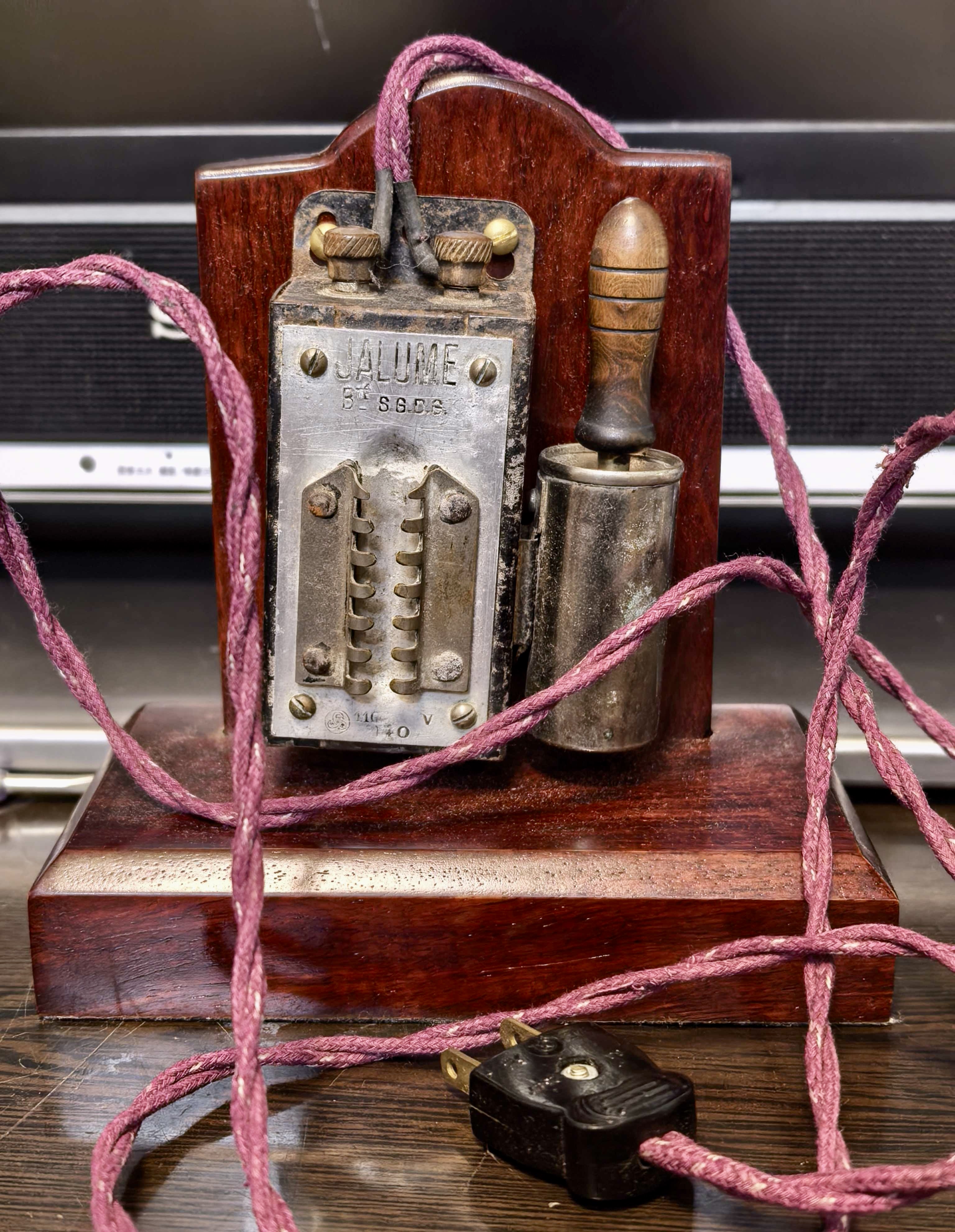 【古董煤油电混合点烟器】上世纪20年代SGDG电弧台式打火机(酷炫) - 图1