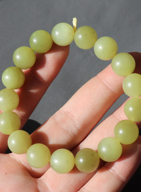 嗨翻天方言和田玉新疆温润且末料冰黄口微猫卡12mm圆珠手串手链A8