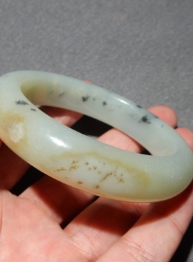 方言和田玉且末料糖青花手镯