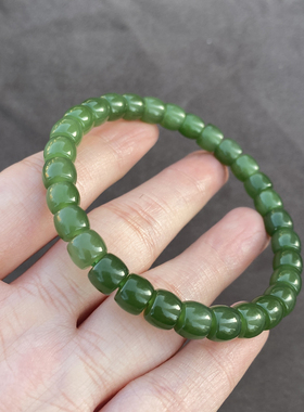 俄罗斯料阳绿色碧玉7mm直切手串