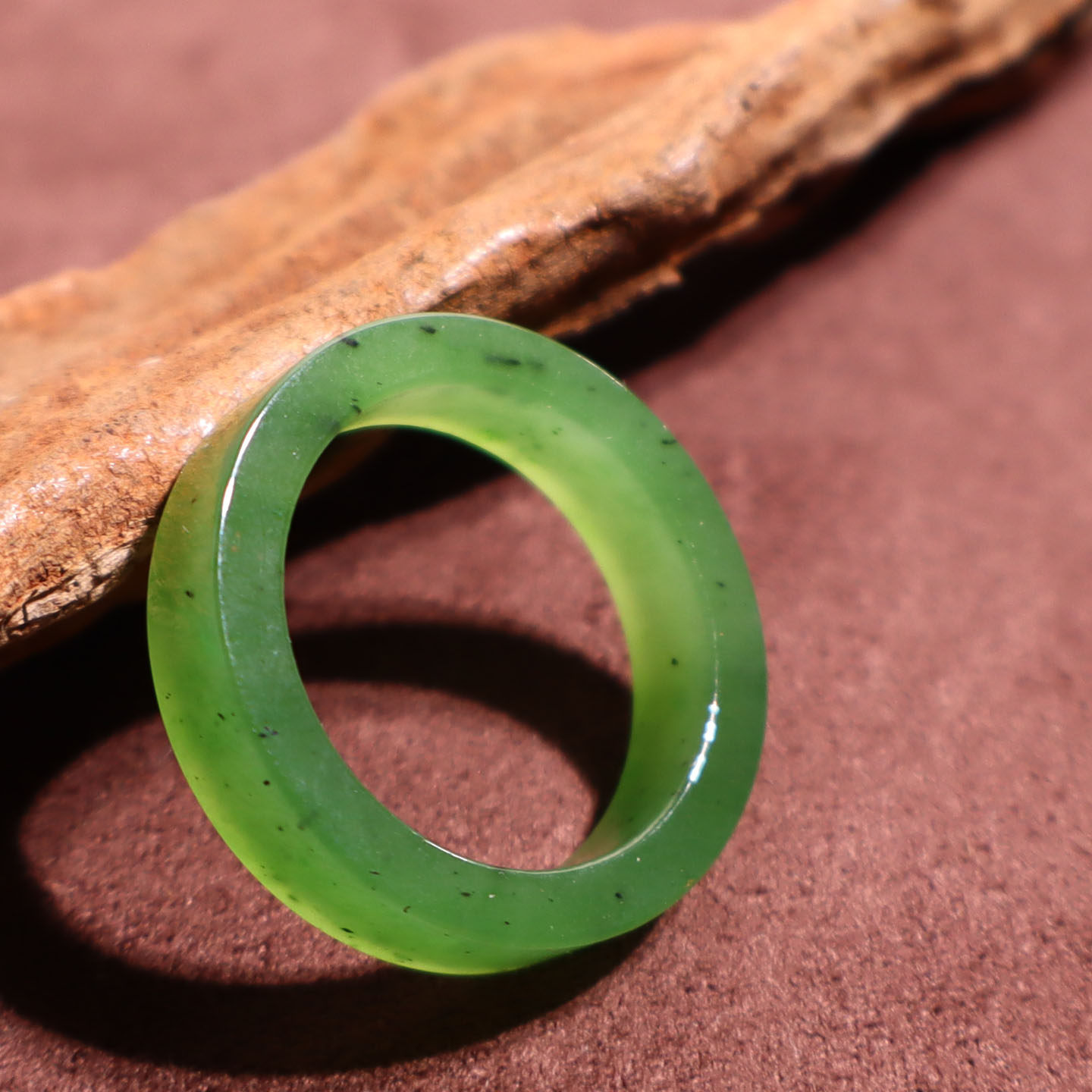 Jade Jubilee Jewelry Hotan Jade Russian Material Laokeng Jasper Yang Green Oily and Delicate 19mm Men's and Women's Ring Ring A9