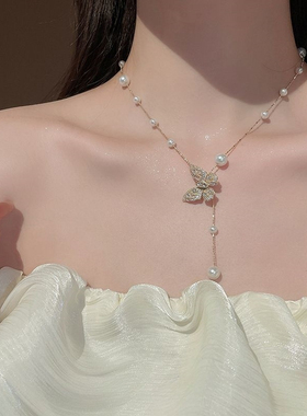 法式蝴蝶珍珠卡扣式项链