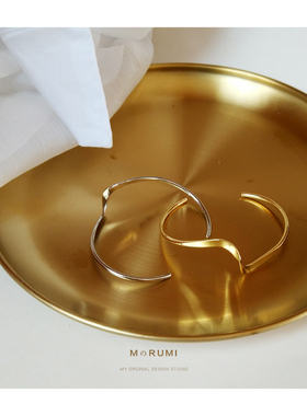 手镯海浪曲线18k原创独家显气质