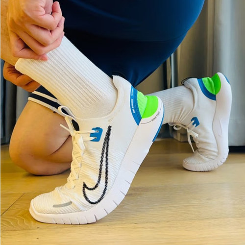 NIKE/耐克FREE RUN 5 新款男鞋透气运动赤足休闲跑步鞋FB1276-104 - 图2