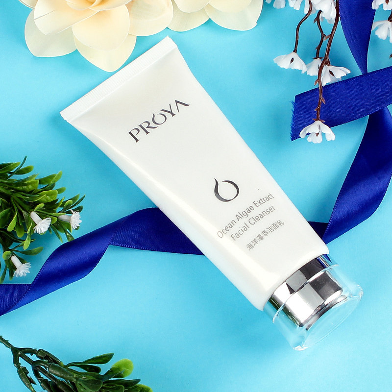  珀莱雅夺慕洁面